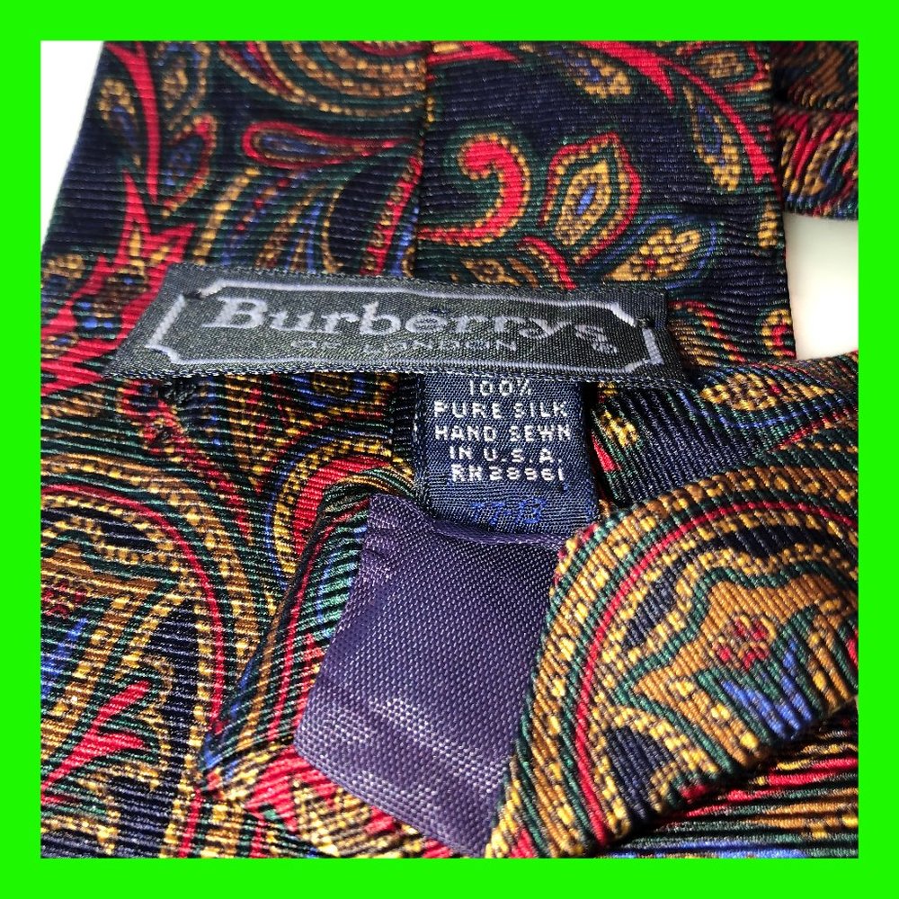 Burberry paisley 100% silk